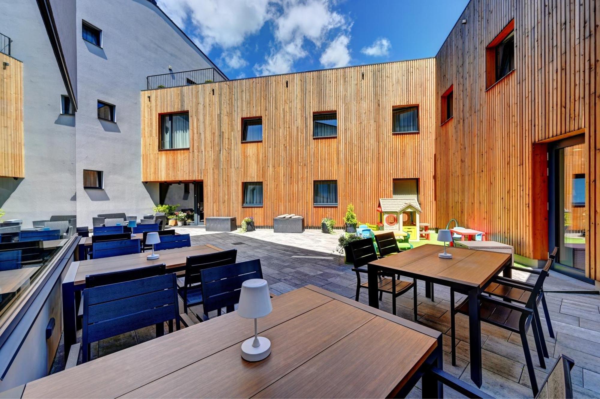 Wellness Hotel Fenix Liberec Exterior photo